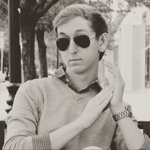 Meet your Posher, Alex